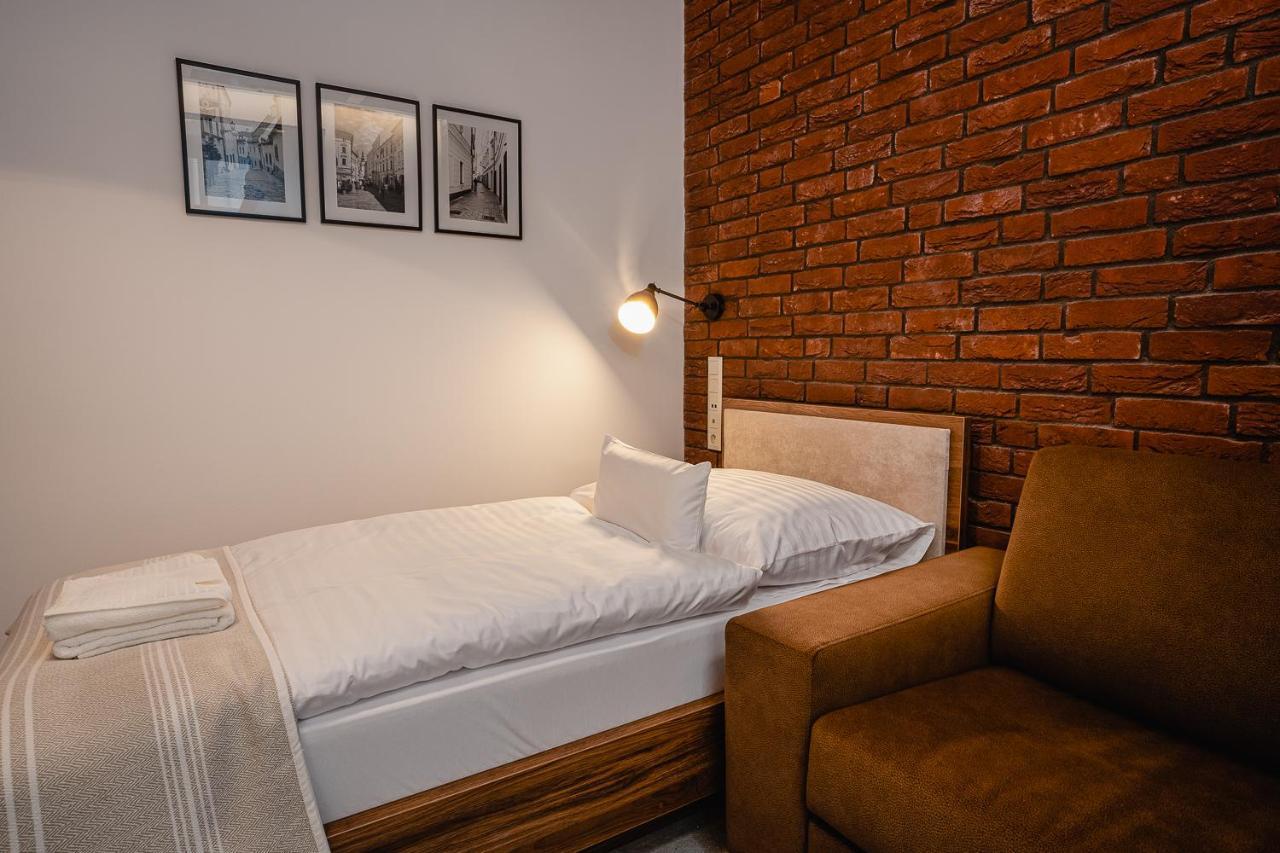 Garni Hotel Dock Bratislava Dış mekan fotoğraf